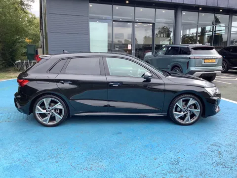 DF74ZVS Audi A3 35 TFSI Black Edition 5dr Thumbnail #9