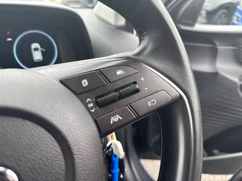 DY72EWC Hyundai i20 1.0T GDi 48V MHD SE Connect 5dr Thumbnail #28