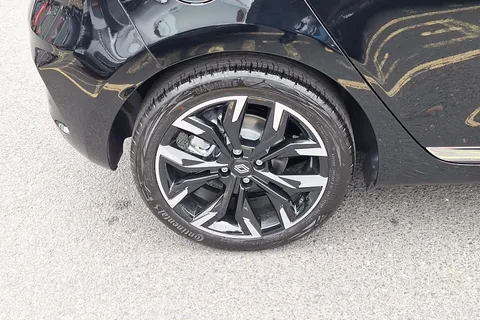 BG75OGZ Renault Clio 1.6 E-TECH full hybrid 145 Techno 5dr Auto Thumbnail #5