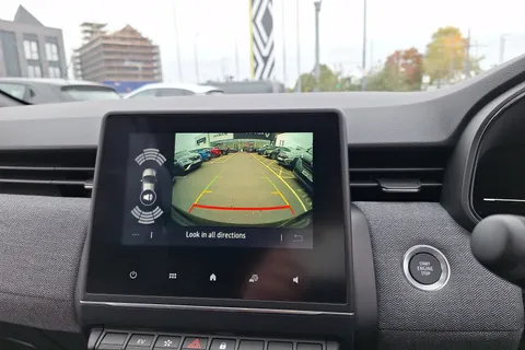 BG75OGZ Renault Clio 1.6 E-TECH full hybrid 145 Techno 5dr Auto Thumbnail #38