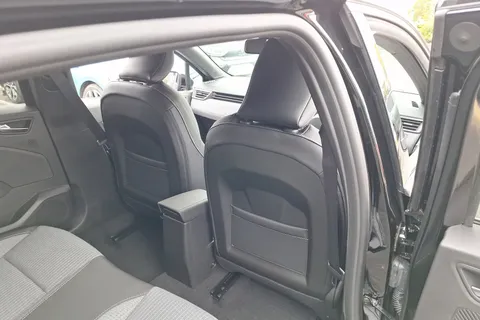 BG75OGZ Renault Clio 1.6 E-TECH full hybrid 145 Techno 5dr Auto Thumbnail #33