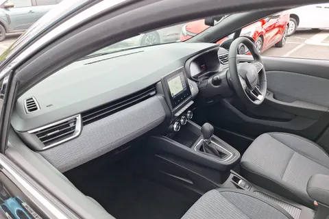 BG75OGZ Renault Clio 1.6 E-TECH full hybrid 145 Techno 5dr Auto Thumbnail #30