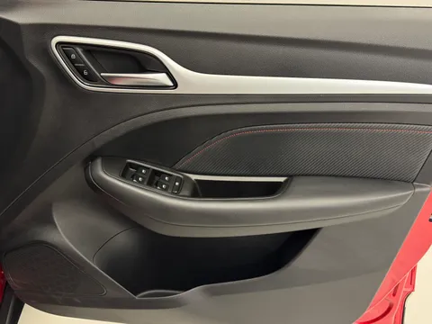 DS23RHU Mg Motor Uk Zs 1.0T GDi Exclusive 5dr DCT Thumbnail #18