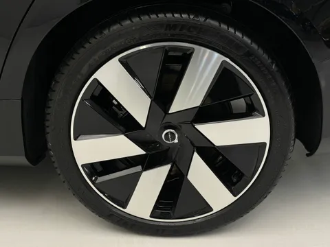 DN74VXH Volvo V60 2.0 T6 [350] PHEV Plus Dark 5dr AWD Auto Thumbnail #11