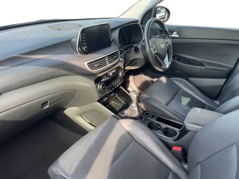 RY19BXL Hyundai Tucson 1.6 GDi Premium 5dr 2WD Thumbnail #7