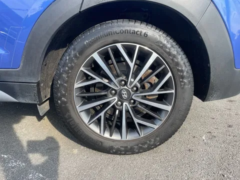 RY19BXL Hyundai Tucson 1.6 GDi Premium 5dr 2WD Thumbnail #8
