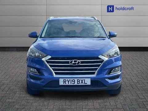 RY19BXL Hyundai Tucson 1.6 GDi Premium 5dr 2WD Thumbnail #2