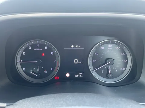 RY19BXL Hyundai Tucson 1.6 GDi Premium 5dr 2WD Thumbnail #11