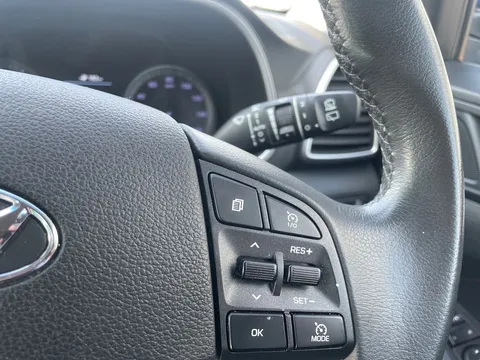 RY19BXL Hyundai Tucson 1.6 GDi Premium 5dr 2WD Thumbnail #17