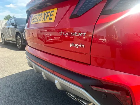 EO23XFE Hyundai Tucson 1.6 TGDi Plug-in Hybrid N Line 5dr 4WD Auto Thumbnail #18