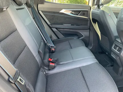 DX74OYH Renault Austral E-Tech FHEV Iconic Esprit Alpine 5dr Auto Thumbnail #22