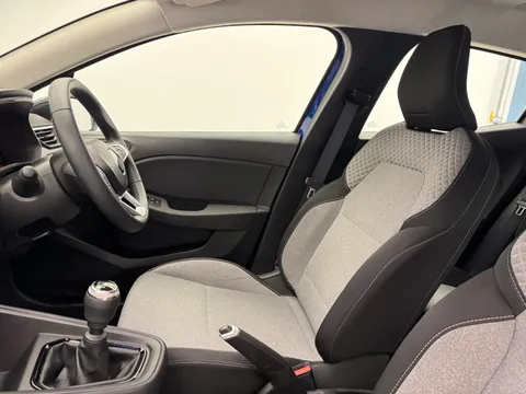 DV24OTE Renault Clio 1.0 TCe 90 Evolution 5dr Thumbnail #13