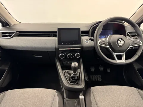 DV24OTH Renault Clio 1.0 TCe 90 Evolution 5dr Thumbnail #11