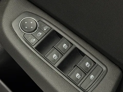 DV24OTH Renault Clio 1.0 TCe 90 Evolution 5dr Thumbnail #18