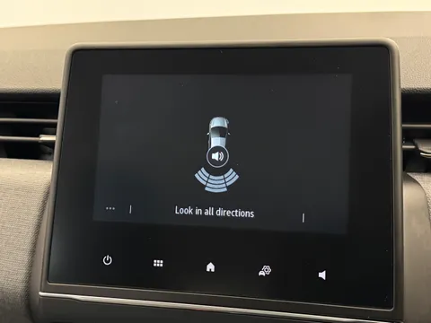 DV24OTH Renault Clio 1.0 TCe 90 Evolution 5dr Thumbnail #24