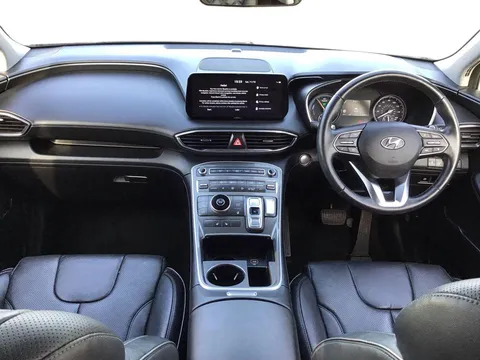 11 of 40 for HYUNDAI SANTA FE 1.6 TGDi Hybrid Premium 5dr Auto - ZERO DEPOSIT FINANCE & CASHBACK AVAILABLE