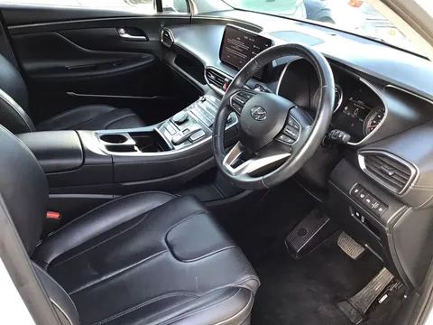 20 of 40 for HYUNDAI SANTA FE 1.6 TGDi Hybrid Premium 5dr Auto - ZERO DEPOSIT FINANCE & CASHBACK AVAILABLE