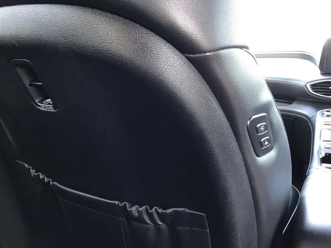 22 of 40 for HYUNDAI SANTA FE 1.6 TGDi Hybrid Premium 5dr Auto - ZERO DEPOSIT FINANCE & CASHBACK AVAILABLE