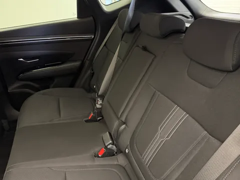 DU73ALO Hyundai Tucson 1.6 TGDi Hybrid 230 SE Connect 5dr 2WD Auto Thumbnail #11