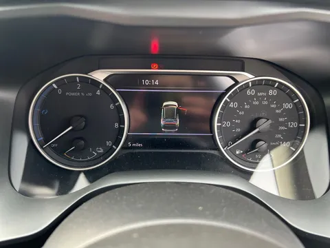 DN75EDU Nissan Qashqai 1.5 E-Power Acenta Premium 5dr Auto Thumbnail #14