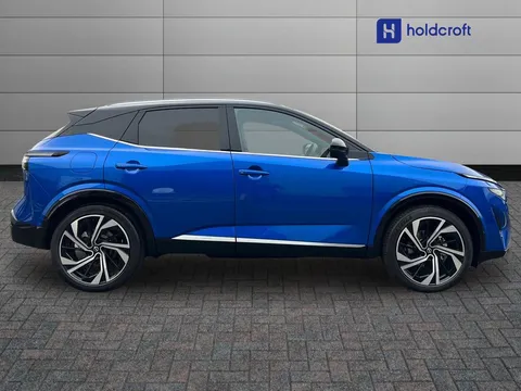 DN75CWK Nissan Qashqai 1.3 DiG-T MH 158 Tekna+ 5dr Thumbnail #4