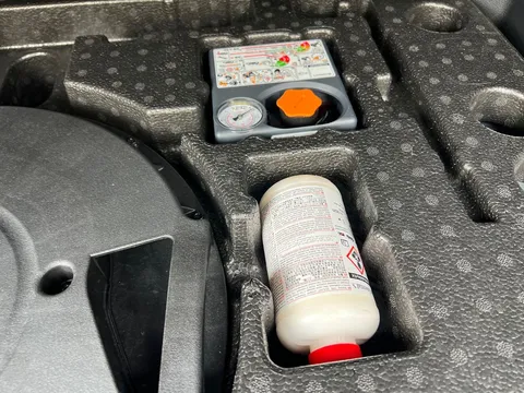 DN75CWK Nissan Qashqai 1.3 DiG-T MH 158 Tekna+ 5dr Thumbnail #21