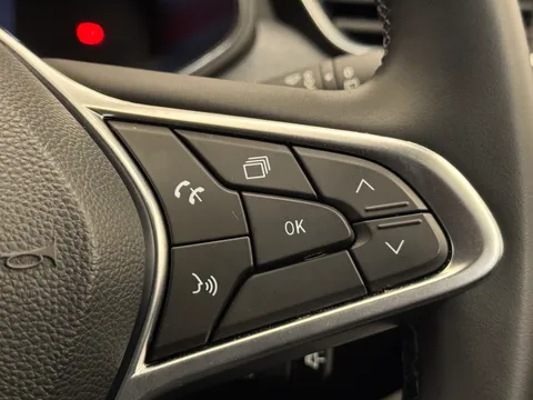 DV24OTF Renault Clio 1.0 TCe 90 Evolution 5dr Thumbnail #21