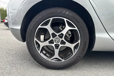 MF75CLY Mg Motor Uk Mg3 1.5 Hybrid Trophy 5dr Auto Thumbnail #4