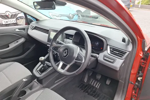 BG24OZF Renault Clio 1.0 TCe 90 Evolution 5dr Thumbnail #32