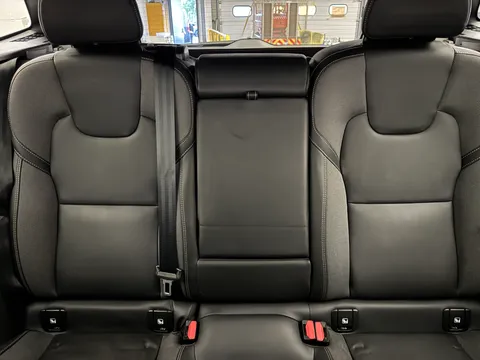 YY22ORF Volvo XC60 2.0 B4D R DESIGN 5dr AWD Geartronic Thumbnail #14