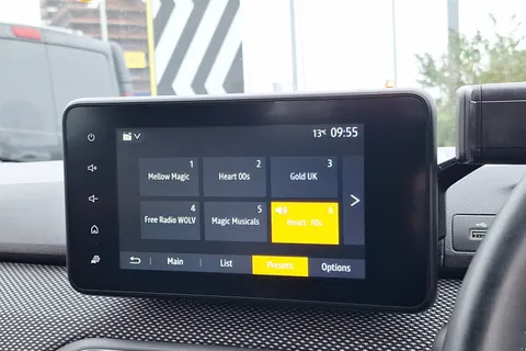 BJ72DYV Dacia Sandero Stepway 1.0 TCe Comfort 5dr Thumbnail #38