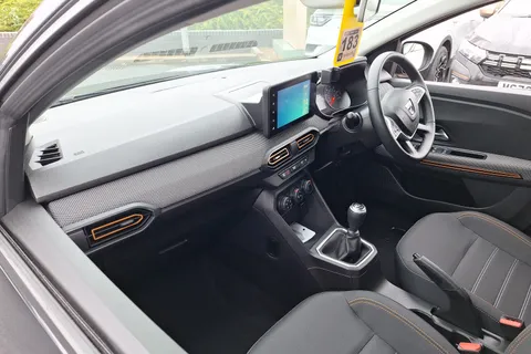 BJ72DYV Dacia Sandero Stepway 1.0 TCe Comfort 5dr Thumbnail #32