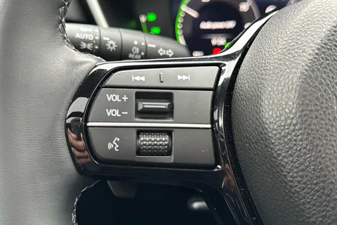 DK74OKC Honda CR-V 2.0 eHEV Elegance 5dr eCVT Thumbnail #24