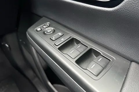 DK74OKC Honda CR-V 2.0 eHEV Elegance 5dr eCVT Thumbnail #30