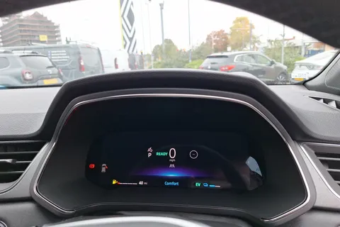 BF75YMO Renault Captur 1.6 E-Tech Full Hybrid 145 Techno 5dr Auto Thumbnail #12