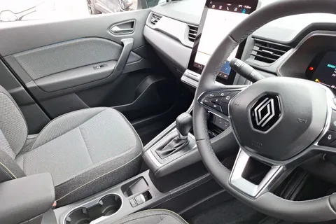 BF75YMO Renault Captur 1.6 E-Tech Full Hybrid 145 Techno 5dr Auto Thumbnail #13