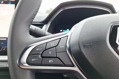 BF75YMO Renault Captur 1.6 E-Tech Full Hybrid 145 Techno 5dr Auto Thumbnail #36