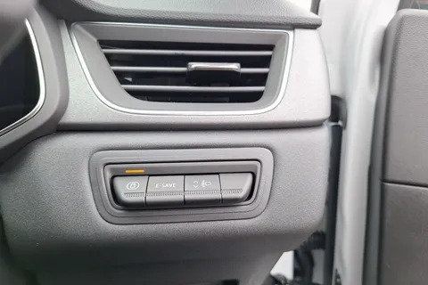 BF75YMO Renault Captur 1.6 E-Tech Full Hybrid 145 Techno 5dr Auto Thumbnail #38