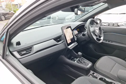 BF75YMO Renault Captur 1.6 E-Tech Full Hybrid 145 Techno 5dr Auto Thumbnail #30