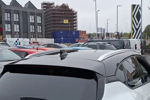 BF75YMO Renault Captur 1.6 E-Tech Full Hybrid 145 Techno 5dr Auto Thumbnail #26