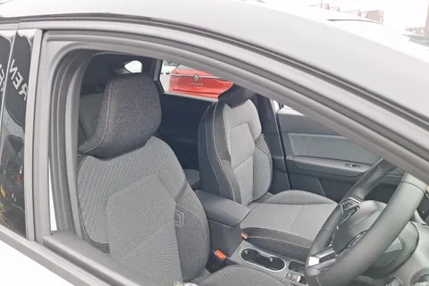 BF75YMO Renault Captur 1.6 E-Tech Full Hybrid 145 Techno 5dr Auto Thumbnail #35