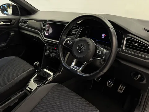 KO19UZM Volkswagen T-Roc 2.0 TDI R-Line 5dr Thumbnail #9