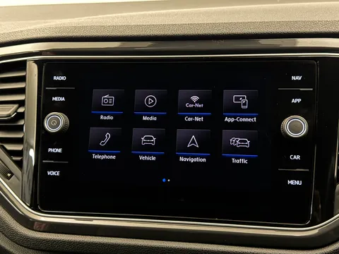 KO19UZM Volkswagen T-Roc 2.0 TDI R-Line 5dr Thumbnail #19