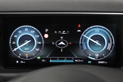 DC22HMZ Hyundai Tucson 1.6 TGDi Hybrid 230 Premium 5dr 2WD Auto Thumbnail #18