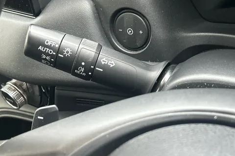 DH73HDX Honda Hr-V 1.5 eHEV Elegance 5dr CVT Thumbnail #30