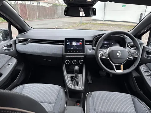 BG75LLM Renault Clio 1.6 E-TECH full hybrid 145 Techno 5dr Auto Thumbnail #10