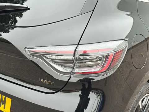 BG75LLM Renault Clio 1.6 E-TECH full hybrid 145 Techno 5dr Auto Thumbnail #29