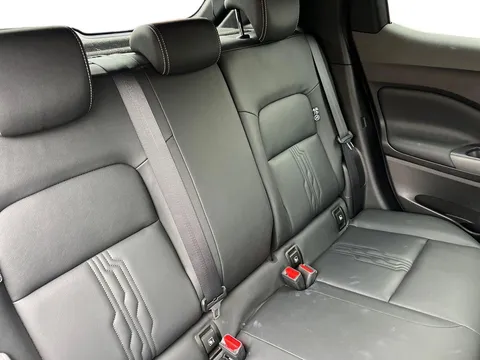 YH73XHE Nissan Juke 1.6 Hybrid Tekna 5dr Auto Thumbnail #17