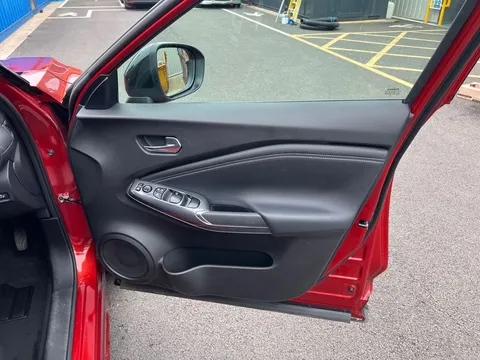 YH73XHE Nissan Juke 1.6 Hybrid Tekna 5dr Auto Thumbnail #19