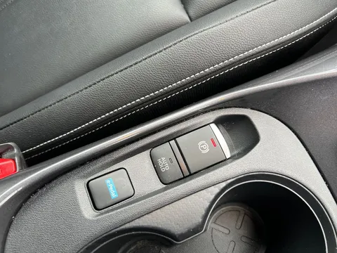 YH73XHE Nissan Juke 1.6 Hybrid Tekna 5dr Auto Thumbnail #26